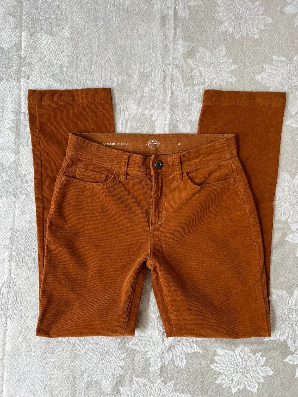 St. John's Bay Rust-Orange Corduroy Straight Leg Mid-rise Pants Size 4